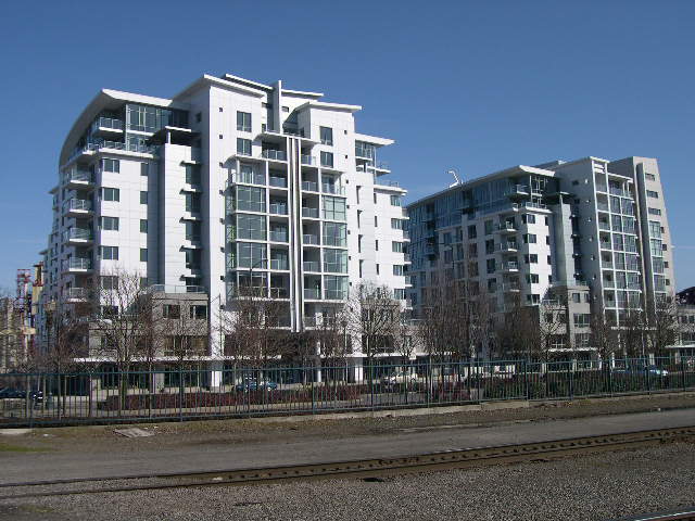 Waterfront Pearl